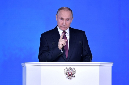 Путин предложил запустить проект ранней профориентации школьников 
