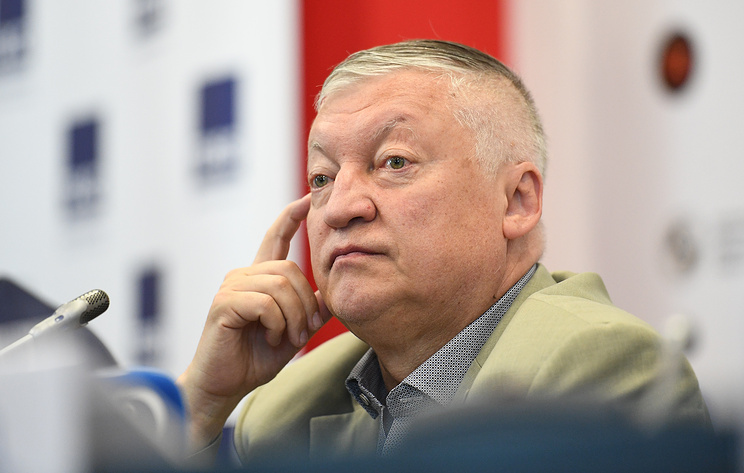 Анатолий Карпов предложил ввести специализацию по шахматам в российских педвузах