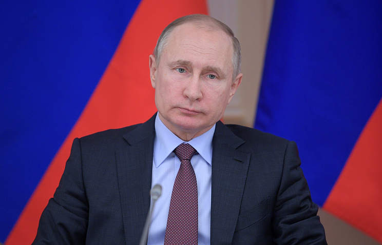 Путин призвал молодежь получать больше знаний и не делить профессии на мужские и женские